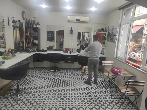 Atıl Akkaya Saç Tasarım 2