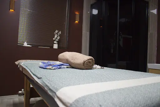 Zenith Massage Therapy & Pendik Masaj Salonu