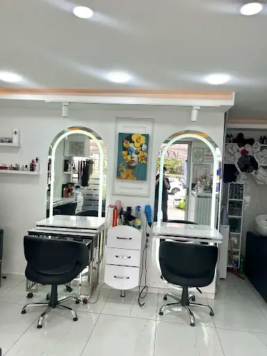 SALOON FLORYA