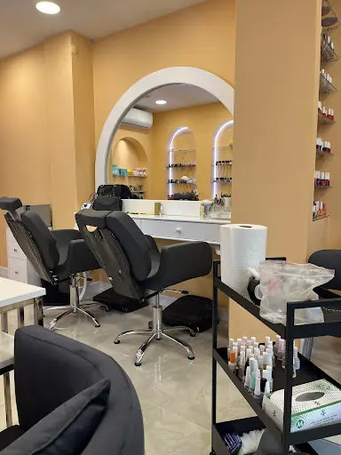 ZEHRA AKPOLAT BEAUTY ACADEMY – Tırnak / Nail Studio, İstanbul