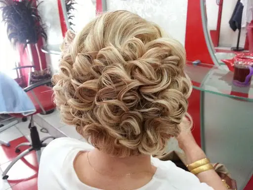 Gülay Bayan Kuaförü – Tırnak / Nail Studio, Bahçelievler, İstanbul (4. fotoğraf)