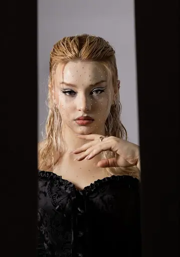 Duygu Demirel