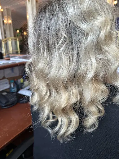 İnci Oğlak Hair Design Makeup – Gelin Kuaförü, Büyükçekmece, İstanbul (3. fotoğraf)