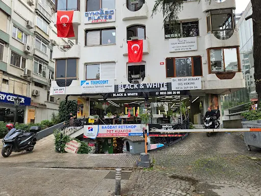 Black & White Göztepe 3