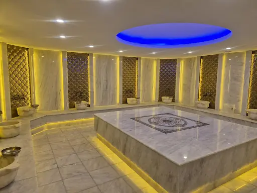 WOOM Spa & Wellness