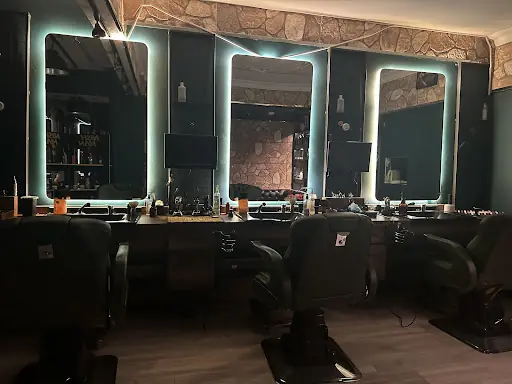 Özkaya Men's Erkek Kuaförü Ataşehir 4