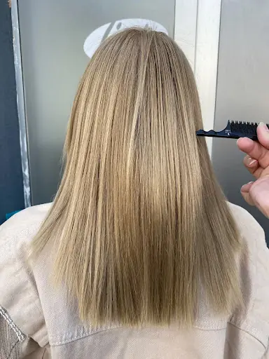 Salon exclusive