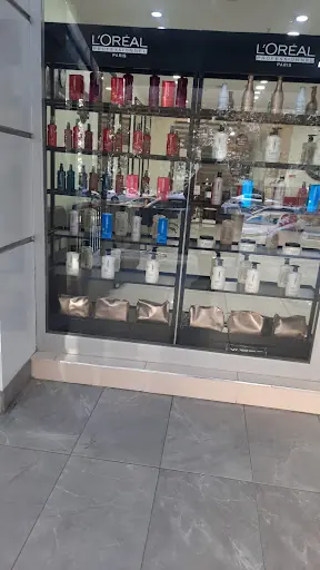 Neon Hair Bayan Kuaför