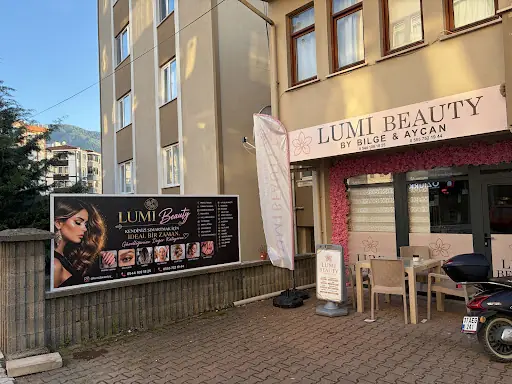 Lumi Beauty 4