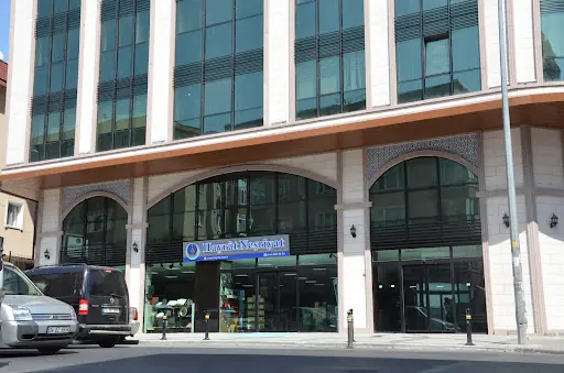 Hayrat Neşriyat – Diğer (Güzellik), İstanbul (2. fotoğraf)