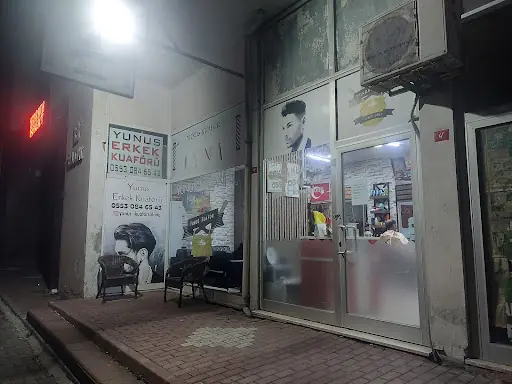 Yunus Karanfil Erkek Kuaförü 4