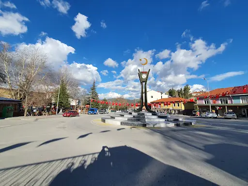 Cumhuriyet Meydanı