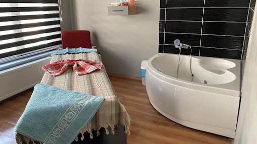 ELIT TERAPI BANDIRMANIN EN LUKS BAY VE BAYAN MASAJ SALONU 3