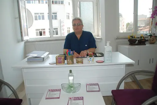 Medelay El-Ayak Bakım ve Güzellik Salonu