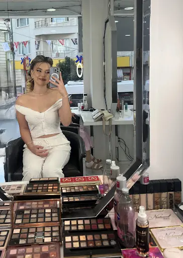 Dilber Savuran Hair Make Up Studio