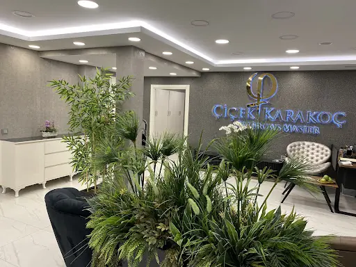 Çiçek Karakoç Brows&Beauty Studıo – Makyaj Stüdyosu, İstanbul (2. fotoğraf)