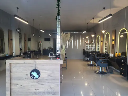 Mehmet Taş bay ve bayan Kuaför Mehmet Taş male and female hairdresser