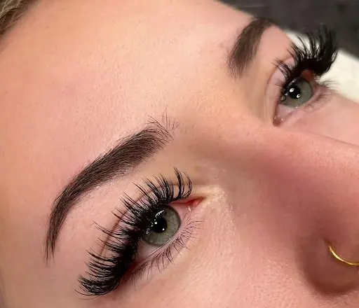 Clove Beauty Center