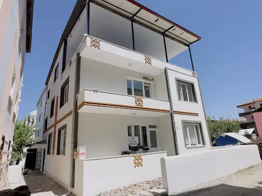 YASEMİN BAYAN KUAFÖRÜ 2