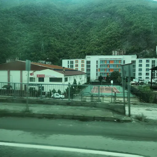 Borçka Kapalı Spor Salonu