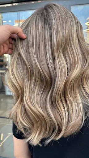 Lumina Hair Studio 4