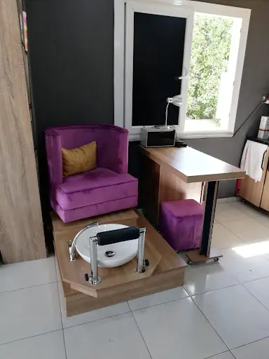 SALON MF KUAFÖR VE GÜZELLİK MERKEZİ 4