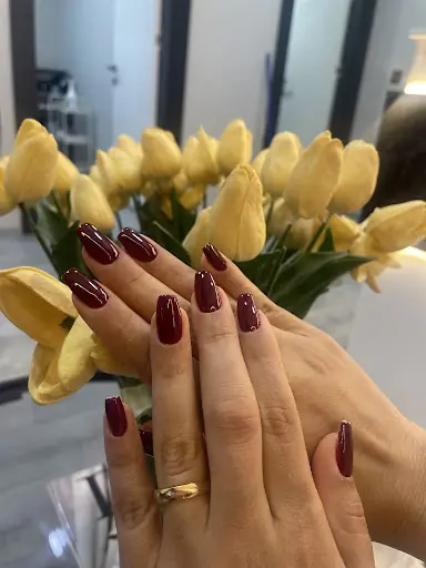 ESRA MENEKŞE NAİL & BEAUTY STUDİO / Diyarbakır tırnak 2