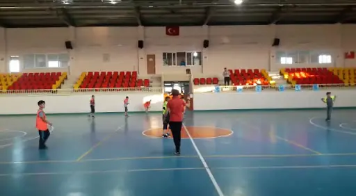 Sivaslı Kapalı Spor Salonu 2