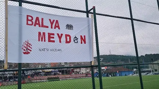 Balya Stadı 4