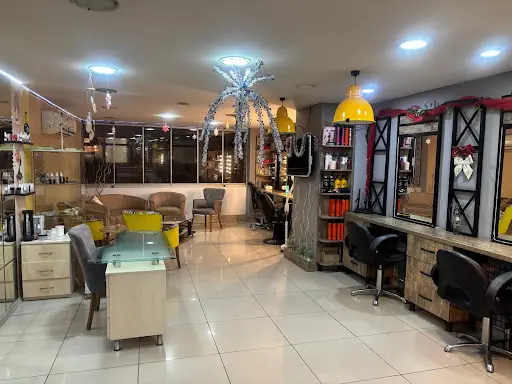 Varan Kuaför Ve Güzellik Salonu 2