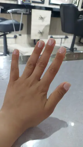 Salon Azra Bayan Kuaförü 3
