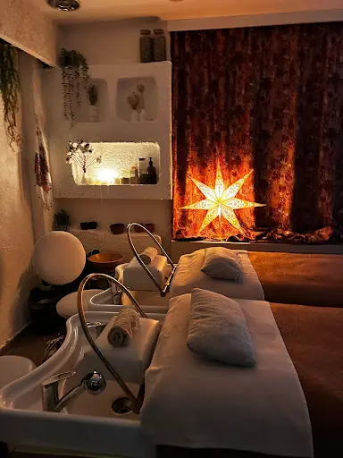 Yasemin Canikli Ankara / Head Spa / Skin Care 2