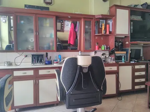 Hasan Çeşmeli Kuafor 2