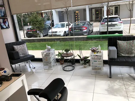 Habibe Demirci Güzellik Salonu – Tırnak / Nail Studio, İstanbul