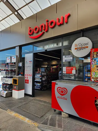 TotalEnergies İstasyonu