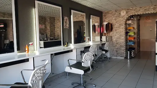 Efe Kuaför Güzellik Salonu 2