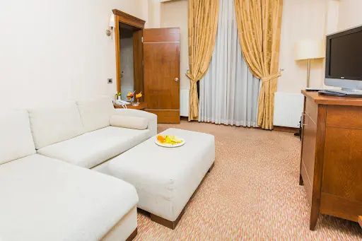Queen Thermal Resort Hotel