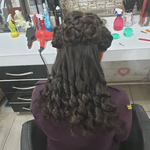 Melek Kuaför Güngören 4
