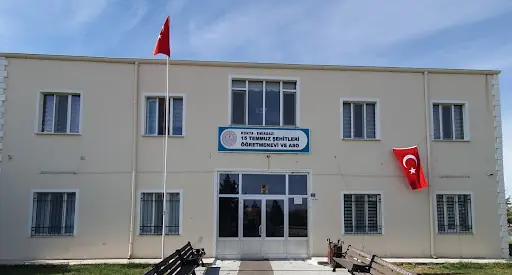 Emirgazi 15 Temmuz Şehitleri Öğretmenevi ve Akşam Sanat Okulu 2