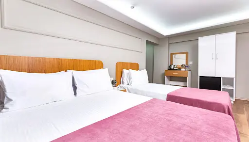 Skalion Hotel