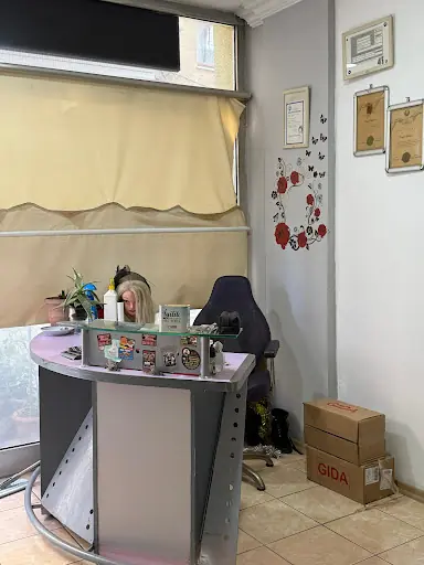 Ay Yıldız Bayan Kuaförü 4