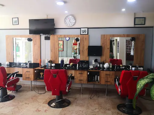 Salon Özer Erkek Kuaförü 2