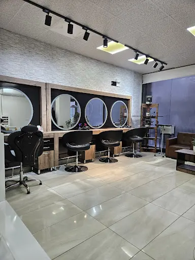 Linda Bayan Kuaförü ve Güzellik Salonu