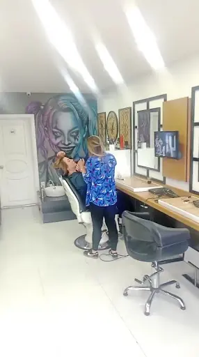 Aşkın Kaya Bayan Kuaförü 4