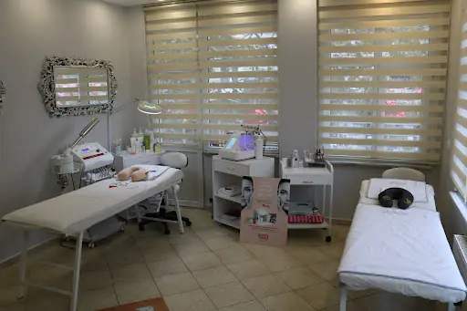 Nurşah Tokgöz Beauty Center – Tırnak / Nail Studio, İstanbul (2. fotoğraf)