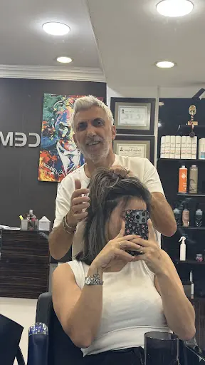 Cem Güneri Kuaför ve Güzellik Salonu