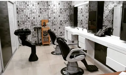 Saloon By Cadde