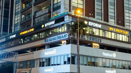 Eform Spor Merkezi & Spa Masaj Salonu Yüzme havuzu Hamam Sauna 2