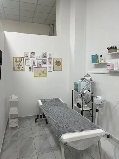 Betül Parlak Güzellik & Bakım Merkezi