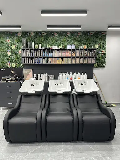 Staff Hair Studio | İstanbul - Maltepe Bayan Kuaförü | Saç Kesimi - Ombre - Sombre